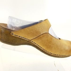 dansko martina honey distressed